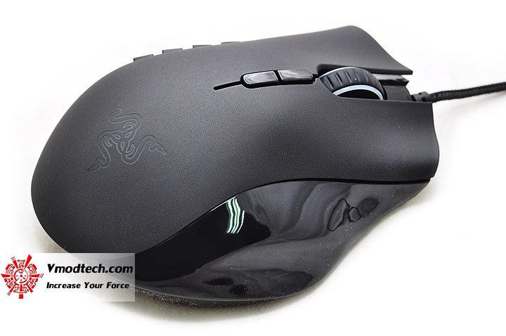dsc 0754 Razer NAGA 2012 Expert MMO Gaming Mouse