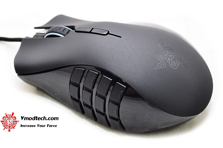 dsc 0759 Razer NAGA 2012 Expert MMO Gaming Mouse