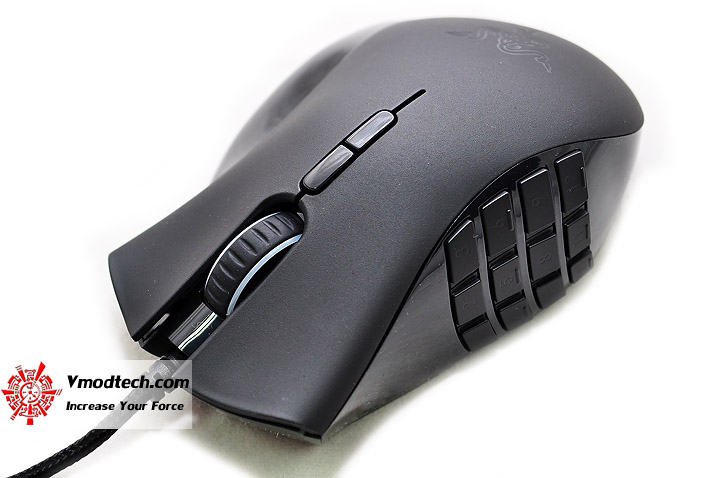 dsc 0764 Razer NAGA 2012 Expert MMO Gaming Mouse
