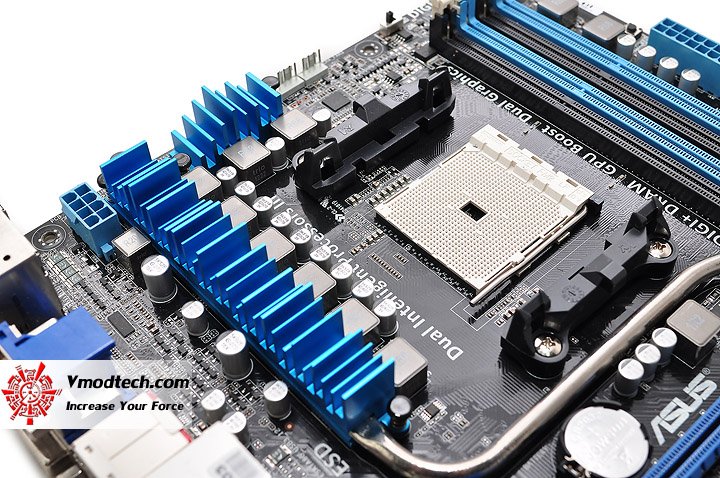 dsc 0915 ASUS F2A85 V PRO AMD FM2 Motherboard Review