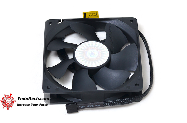 dsc 1151 Cooler Master Seidon 120M Liquid CPU Cooler Review