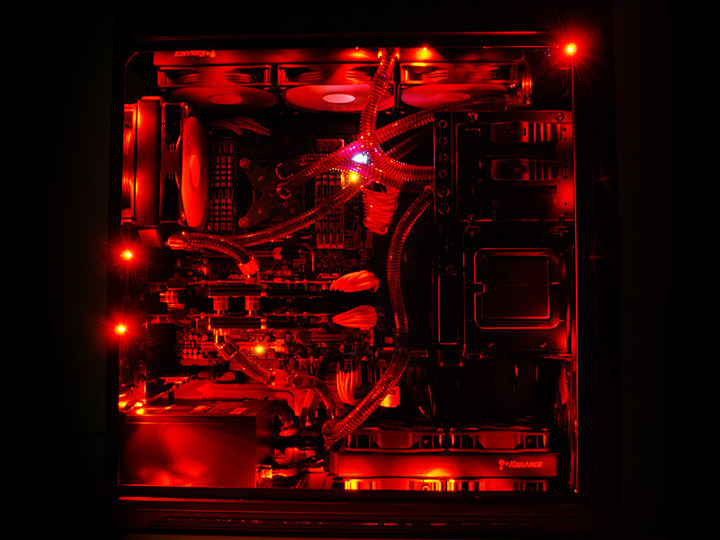 2013 2013 NZXT SWITCH 810 Full Tower Chassis Review