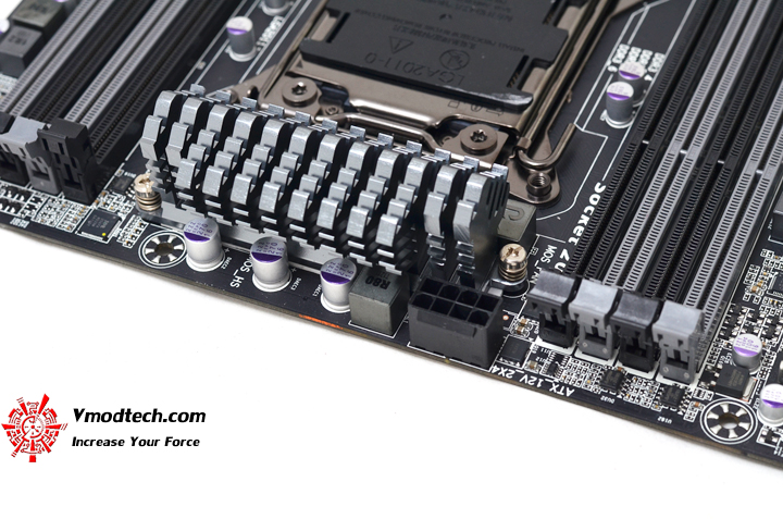 dsc_2004 dsc 2004 GIGABYTE X79 UP4 MOTHERBOARD Review