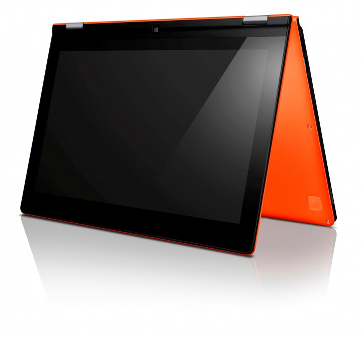 ideapad yoga 13 clementine orange hero 07 720x672 คู่มือของขวัญไฮเทคสำหรับนักช้อปยุคดิจิทัล  อิ่มเอมเทศกาลแห่งความสุขกับโน๊ตบุ้คเลอโนโว