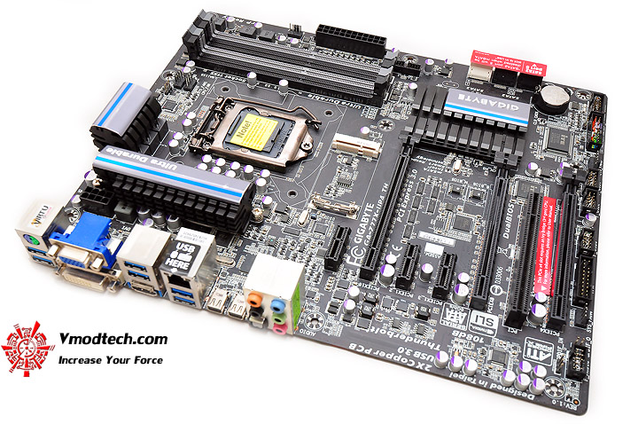 dsc 0797 GIGABYTE GA Z77X UP4 TH Motherboard Review