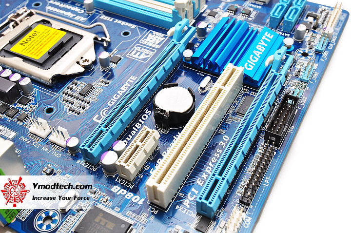 dsc 0471 GIGABYTE GA H77M D3H Micro ATX Motherboard Review