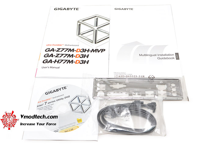 dsc 0602 GIGABYTE GA Z77M D3H Micro ATX Motherboard Review