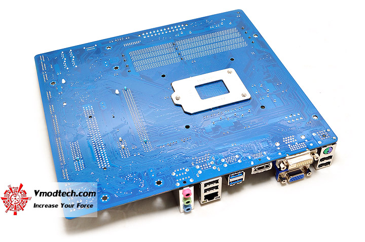 dsc 0627 GIGABYTE GA Z77M D3H Micro ATX Motherboard Review