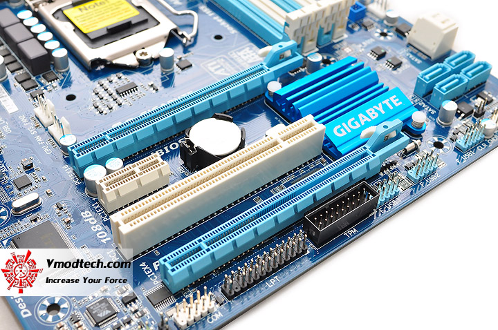 dsc 0651 GIGABYTE GA Z77M D3H Micro ATX Motherboard Review