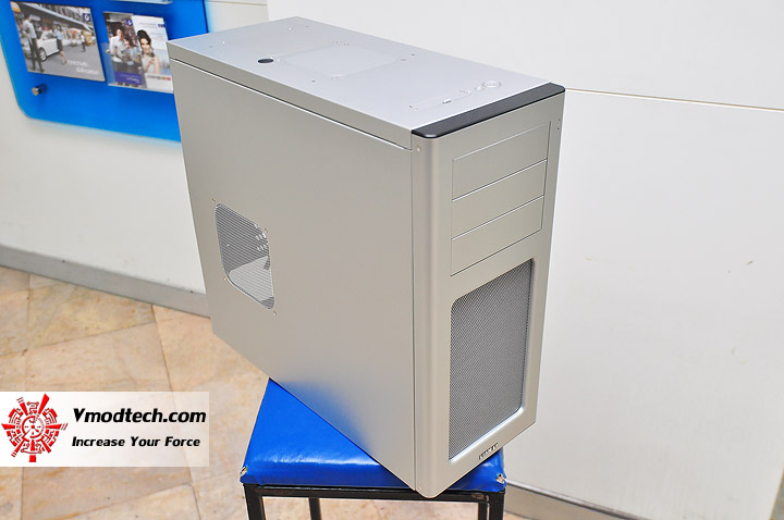 dsc 0139 Lian Li PC 7H All Aluminum Chassis