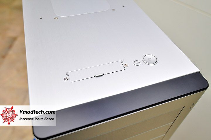 dsc 0146 Lian Li PC 7H All Aluminum Chassis