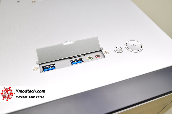 dsc 0147 Lian Li PC 7H All Aluminum Chassis