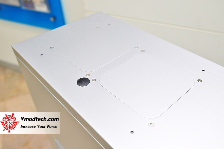 dsc 0149 Lian Li PC 7H All Aluminum Chassis