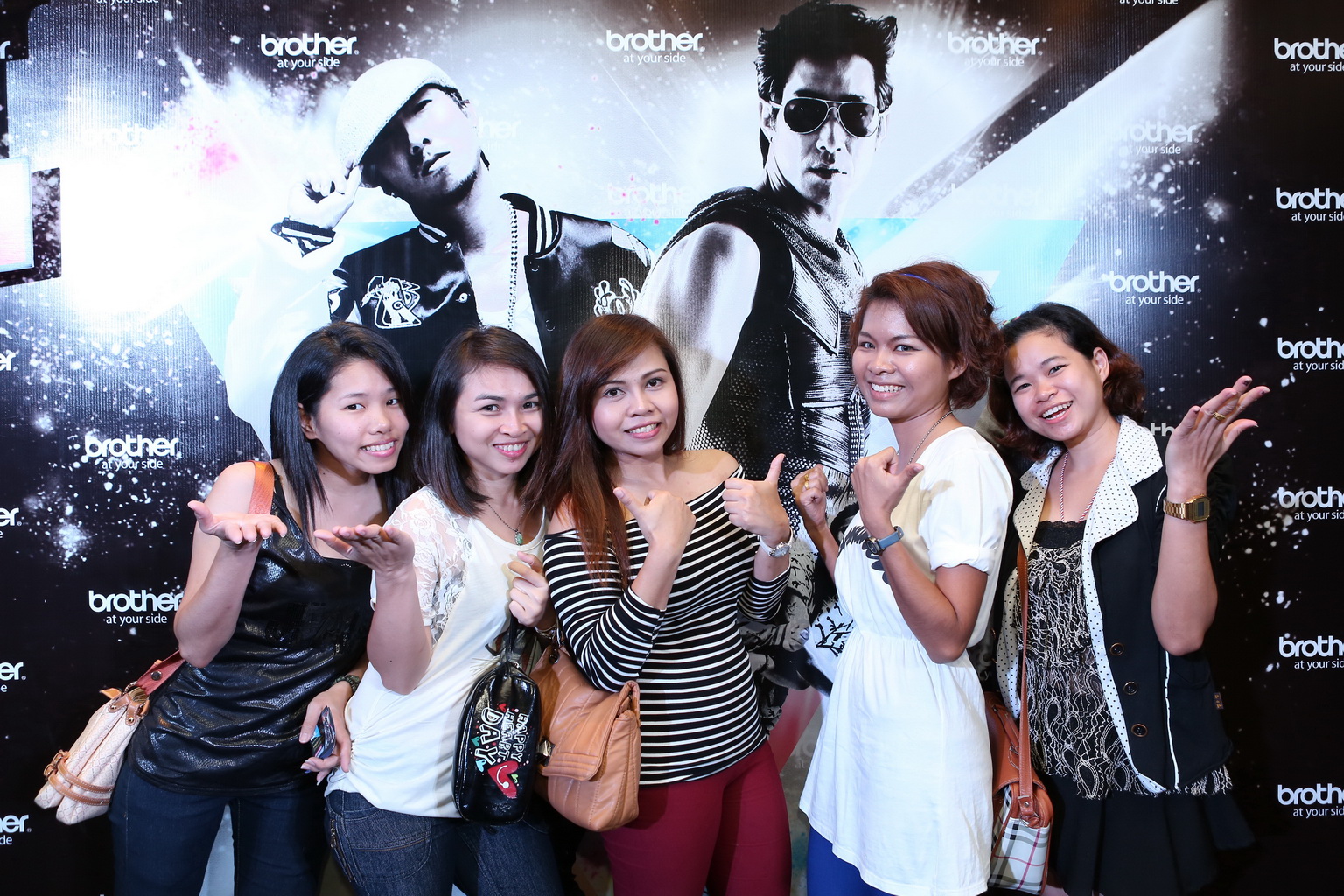 0009_resize 0009 resize บราเดอร์ปลื้มลูกค้าตอบรับร่วมชม Brother TURN ON Concert อย่างคับคั่ง