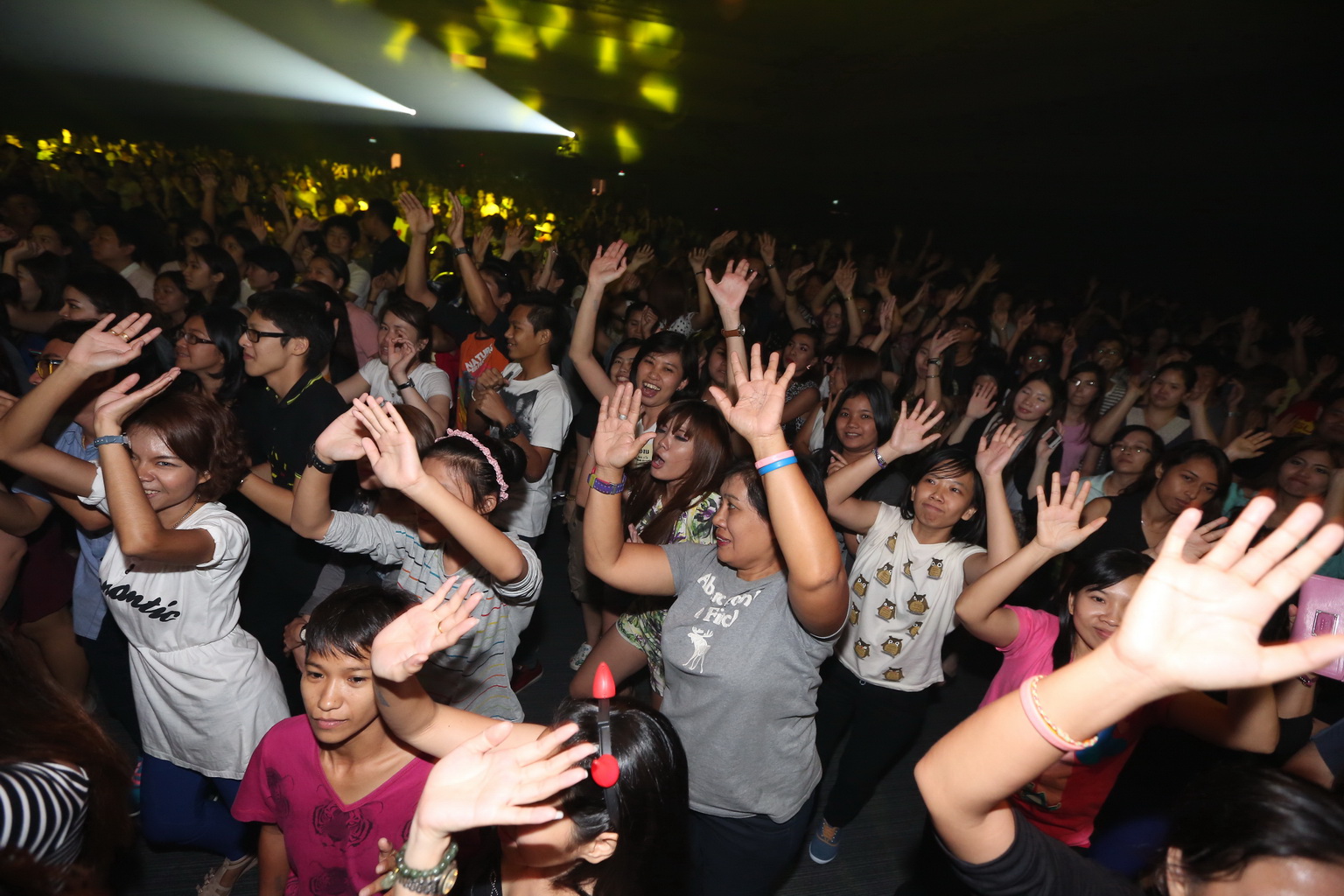 0586_resize 0586 resize บราเดอร์ปลื้มลูกค้าตอบรับร่วมชม Brother TURN ON Concert อย่างคับคั่ง