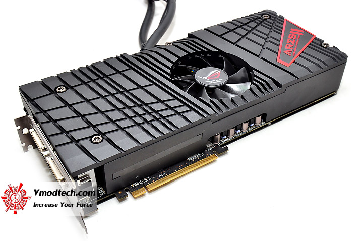 dsc_0784 dsc 0784 ASUS ROG ARES II : dual HD 7970 GPUs and hybrid air/ liquid cooling Review