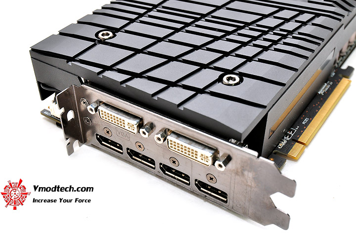 dsc_0794 dsc 0794 ASUS ROG ARES II : dual HD 7970 GPUs and hybrid air/ liquid cooling Review