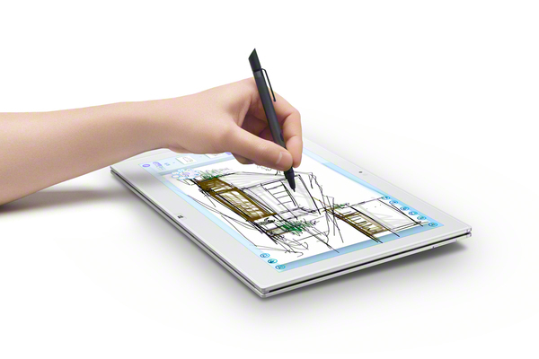 13summer vaio duo 13 with hand03 noteanytime w 600 Sony Launched New VAIO at Computex 2013