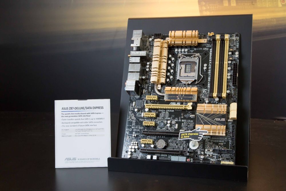 asus-z87-deluxesata-express-motherboard asus z87 deluxesata express motherboard เอซุส เผยโฉมเทคโนโลยีแห่งโลกยุคใหม่ ! ที่ CES เอซุส เปิดตัวผลิตภัณฑ์หลายรุ่น สำหรับตลาดคอนซูเมอร์สำหรับความบันเทิงภายในบ้าน การสร้างคอนเท็นต์, การเล่นเกมส์, และตลาดอุปกรณ์พกพา