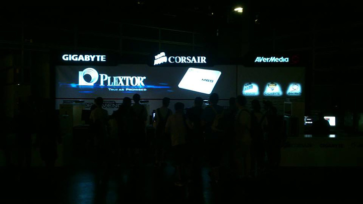 01 01 สร้างมาเพื่อคอเกมระดับเทพ Plextor ร่วมสาธิตและแนะนำวิธีการเลือก SSD ในงาน DreamHack Open: Valencia