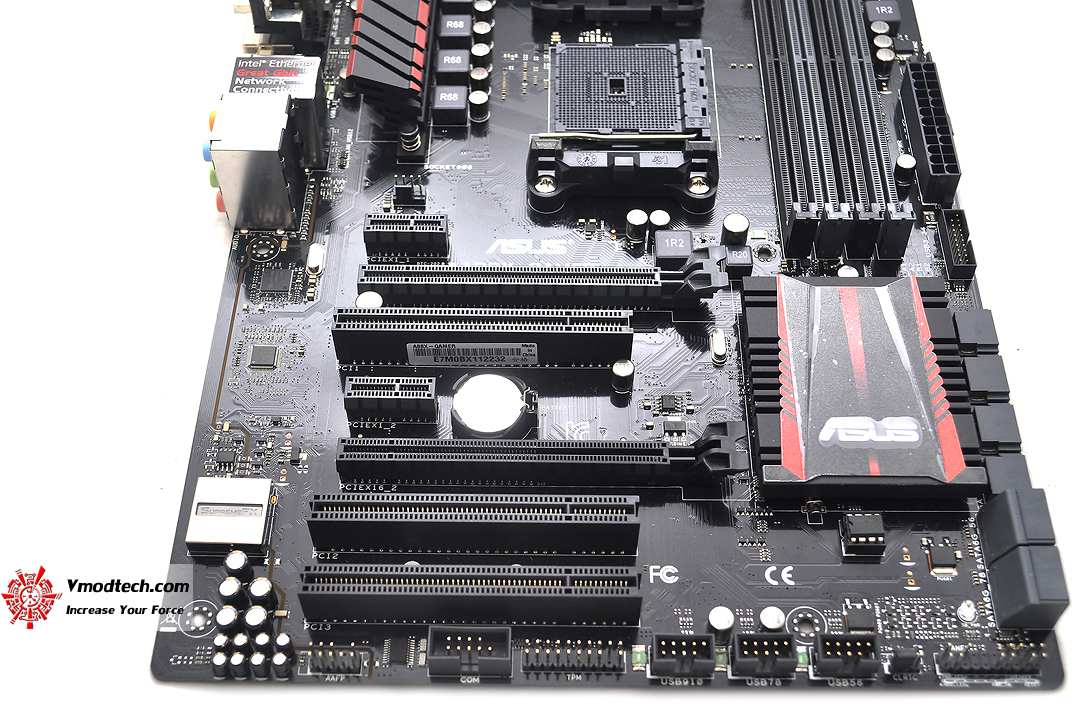 dsc 0095 ASUS A88X GAMER Motherboard Review