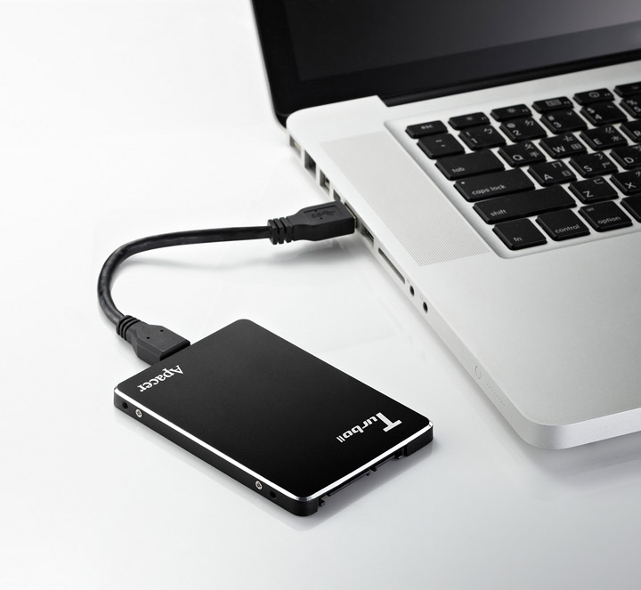 as710 1 hi Apacer เปิดตัว AS710 ครั้งแรกของ SSD แบบพกพา  ที่มาพร้อมความกะทัดรัด มีความเป็นแฟชั่น เข้ากับทุกไลฟ์สไตล์ได้อย่างลงตัว