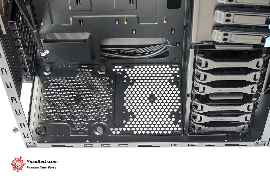 dsc_3105 dsc 3105 UNBOXING Thermaltake Commander G41 Mid Tower Chassis