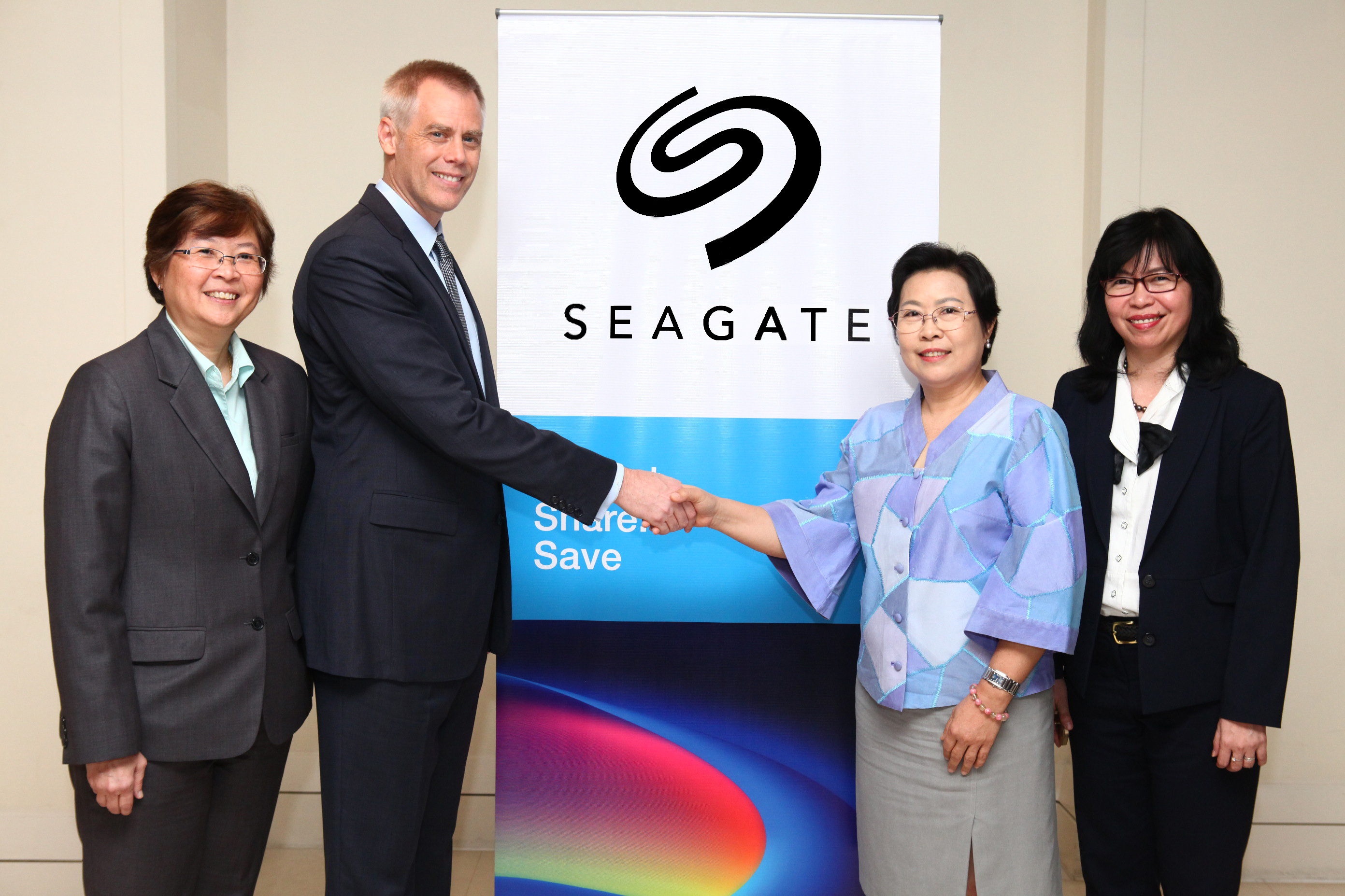 seagate-announce-business-direction-in-thailand seagate announce business direction in thailand ซีเกทแถลงข่าววางแผนลงทุนในไทย ปักธง นครราชสีมา เป็นฐานการผลิตฮาร์ดดิสก์ใหญ่