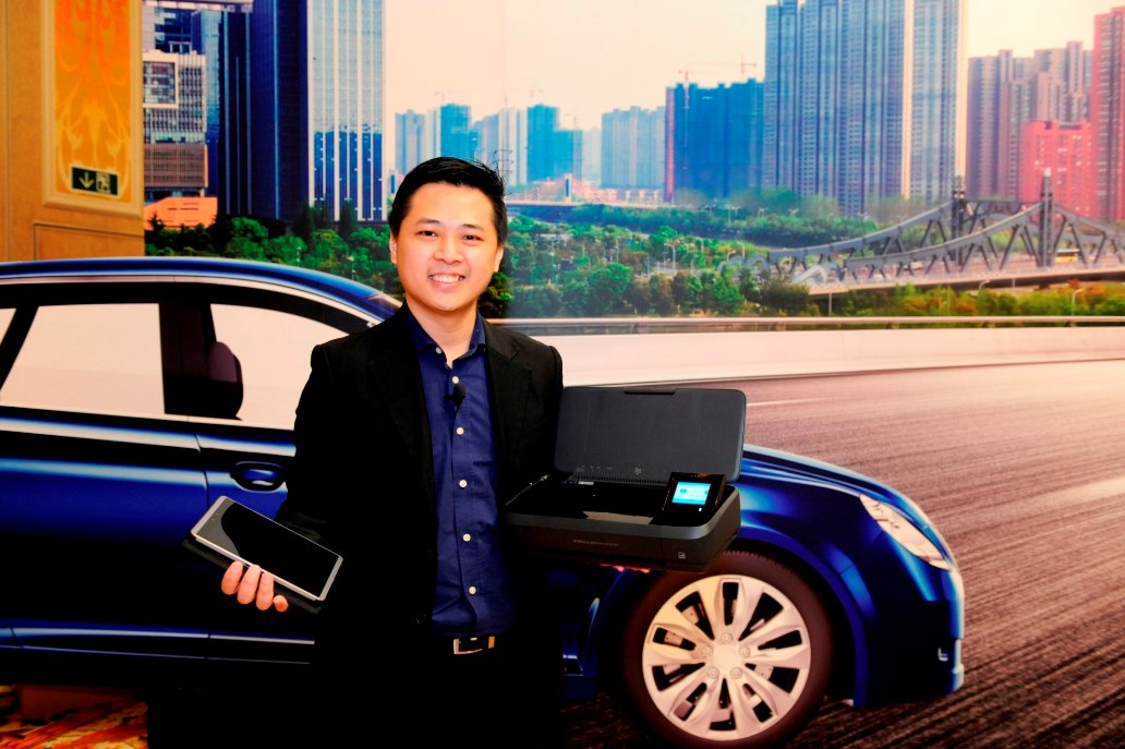 8-hp-officejet-250-mobile-all-in-one 8 hp officejet 250 mobile all in one เครื่องพิมพ์สำหรับธุรกิจรุ่นใหม่จากเอชพีไม่เพียงมีประสิทธิภาพล้ำหน้า แต่ยังดูดีสะกดทุกสายตา! เครื่องพิมพ์เอชพีโฉมใหม่ถูกพัฒนาขึ้นในเอเชียเพื่อรองรับความต้องการของผู้ใช้งาน สถานที่ทำงาน และรูปแบบการทำงานในปัจจุบัน