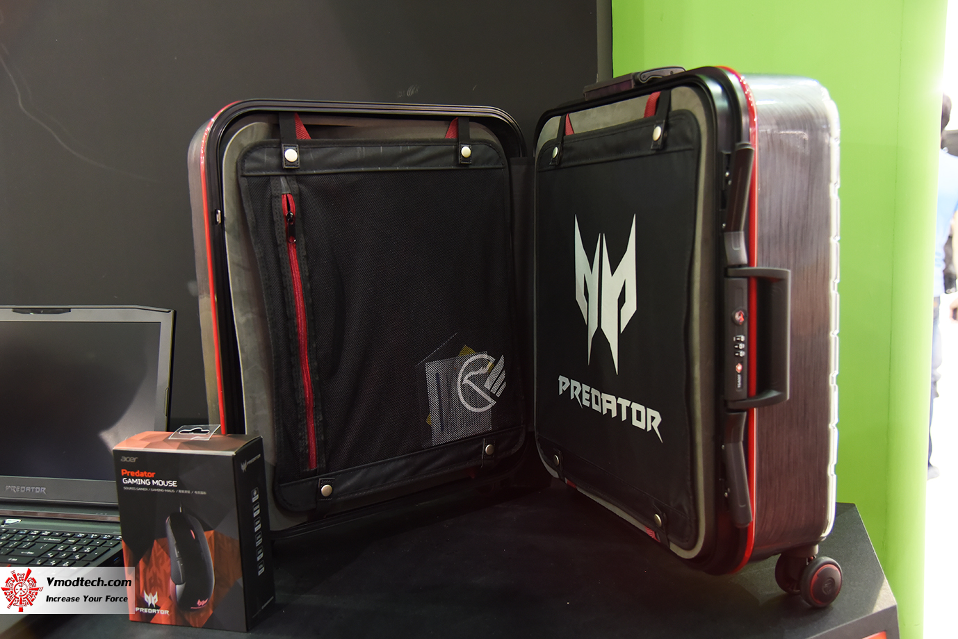 dsc_0108-copy dsc 0108 copy Predator Booth @Computex 2016