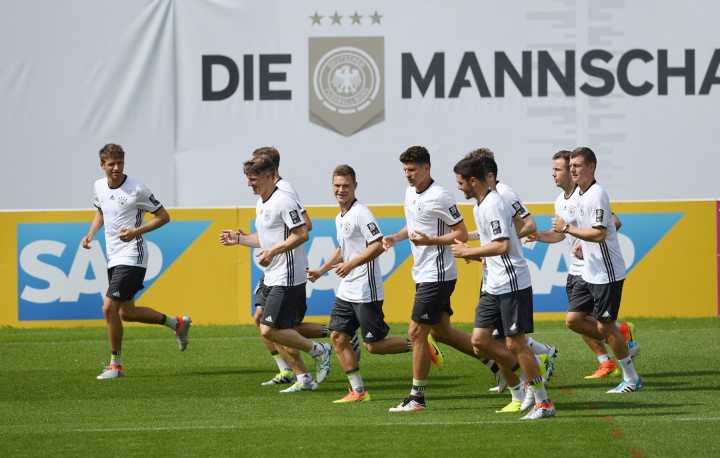 sap-dfb-press-conference-2016-03 sap dfb press conference 2016 03 720x458 เอสเอพี เผยโฉมเทคโนโลยีใหม่ล่าสุด