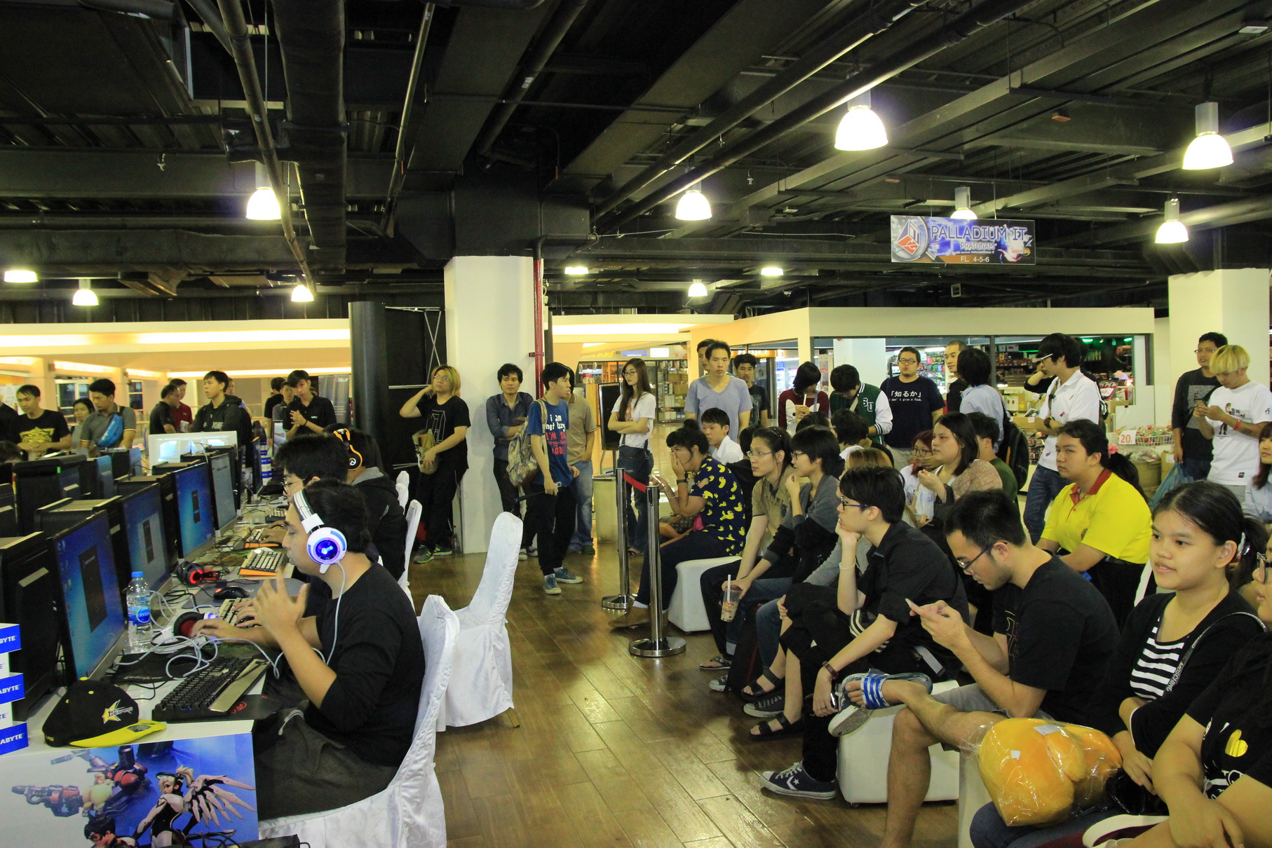 palladium gigabyte dota2 3 ภาพข่าวประชาสัมพันธ์ สุดคึกคักกับ 2 กิจกรรมส่งท้ายเดือนมิถุนายนที่พาลาเดียมไอที ประตูน้ำ