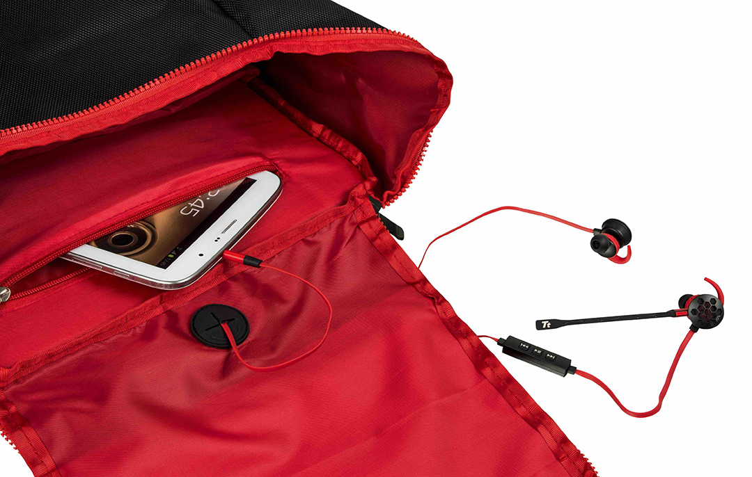 tt-esports-battle-dragon-utility-backpack_-6 tt esports battle dragon utility backpack 6 Tt eSPORTS ออกผลิตภัณฑ์กระเป๋า New Battle Dragon Utility Backpack Edition ใหม่ล่าสุดเพื่อเกมส์เมอร์ตัวจริง