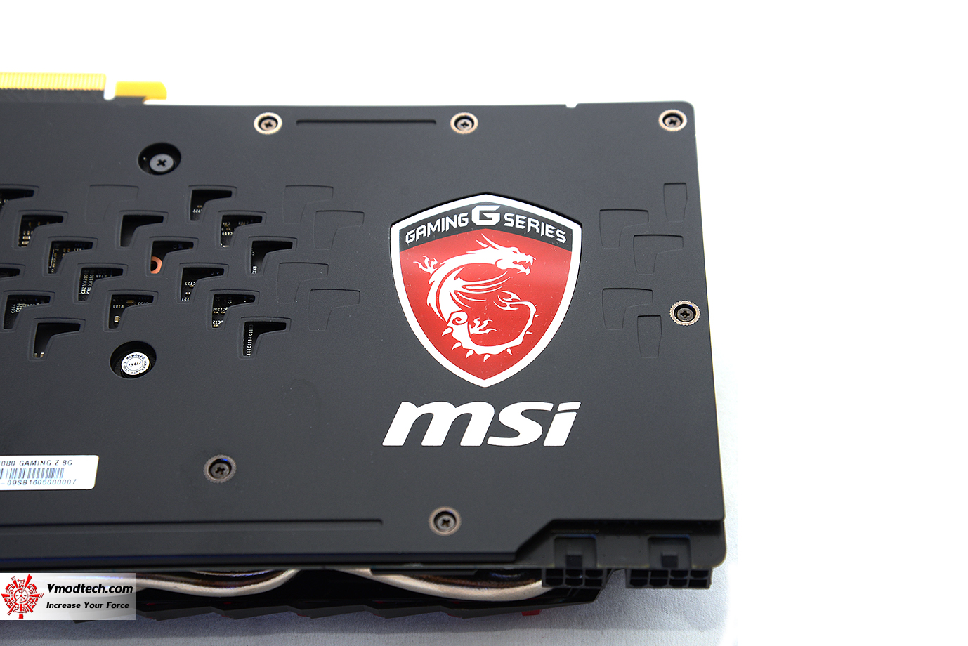 dsc 2000 MSI GeForce GTX 1080 GAMING Z 8G Review