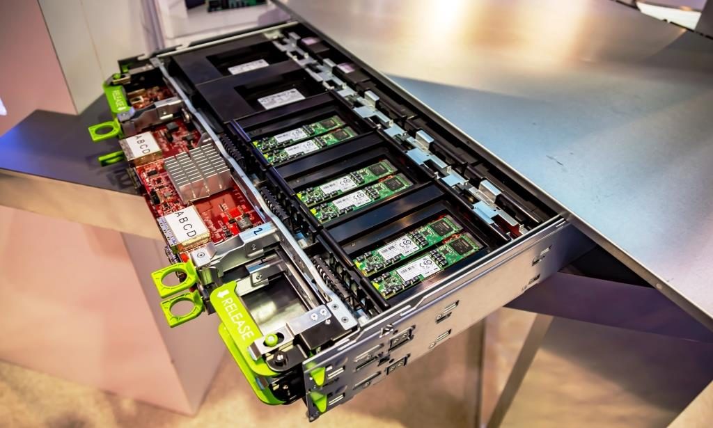 img_9268-2-1024x615 img 9268 2 1024x615 Samsung เปิดตัว SSD ขนาดความจุสูงที่สุดในโลก V NAND SSD ขนาดความจุ 32TB