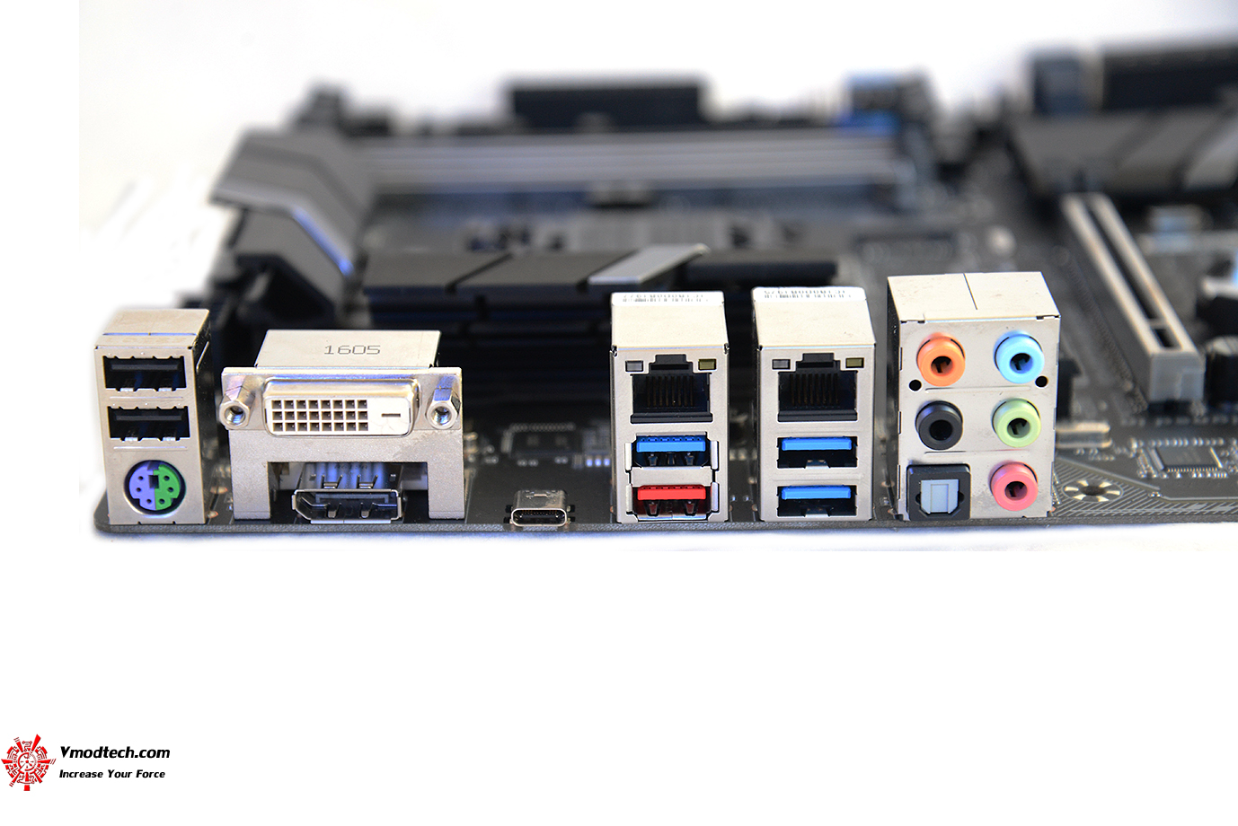 dsc 4653 GIGABYTE X170 WS ECC REVIEW