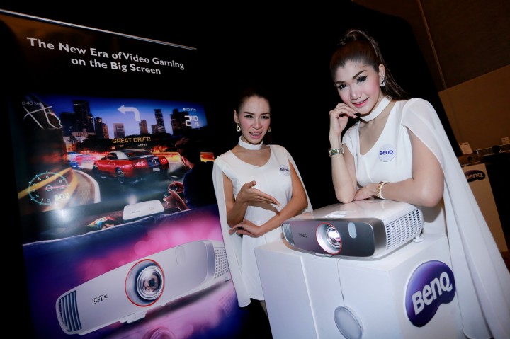 img_0346 img 0346 720x479 “BenQ” เปิดตัว 3 โฮมโปรเจคเตอร์ใหม่ W8000 , W1210ST และ W1090 เครื่องฉายแบบโฮมเธียเตอร์ อันดับ 1 ของโลก เพื่ออรรถรสการใช้งานที่แตกต่าง