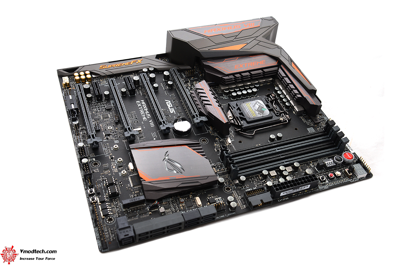 dsc 5432 ASUS ROG MAXIMUS VIII EXTREME/ASSEMBLY REVIEW