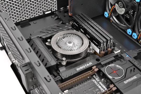 thermaltake engine 27 non interference cooling design 1 Thermaltake Technology และ CoolChip Technologies สองพาทเนอร์ชื่อดังประกาศเปิดตัวฮีตซิงค์ Engine 27 1U Low Profile CPU Cooler 