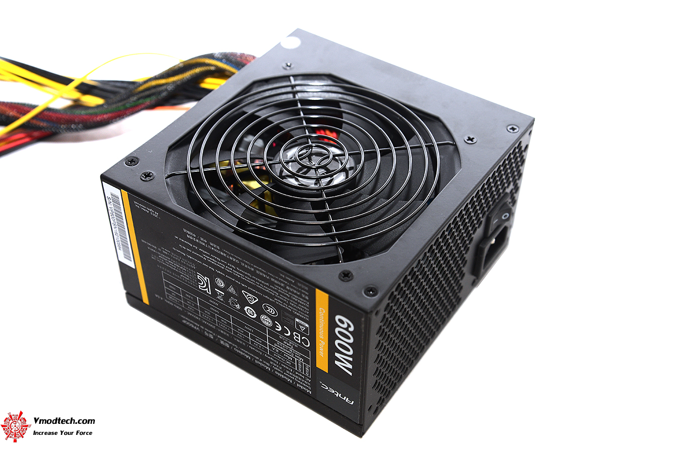 dsc_8102 dsc 8102 Antec VP600P Strictly Power 600W Review