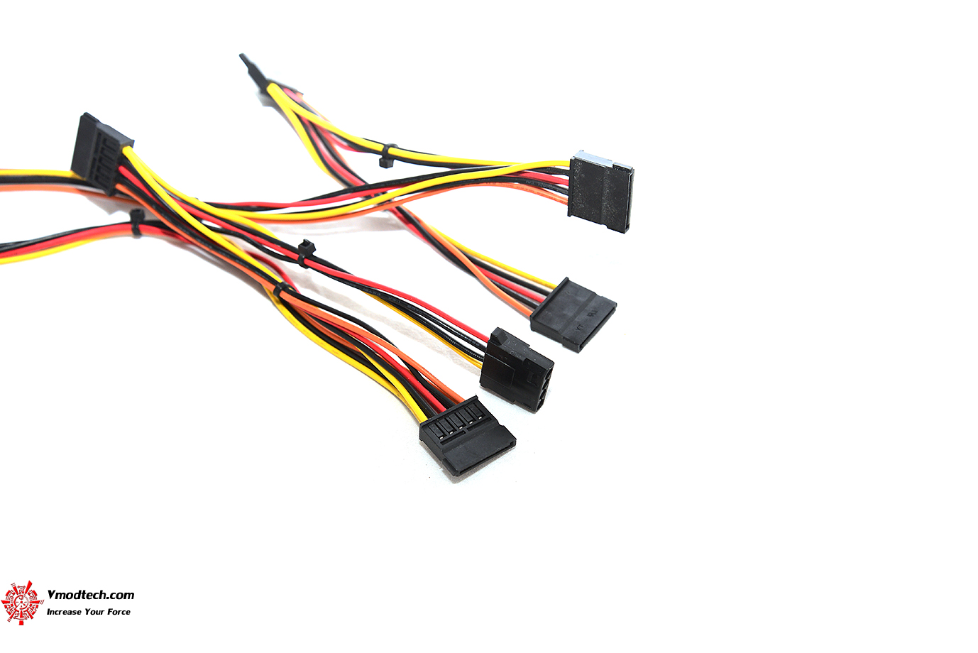 dsc_8126 dsc 8126 Antec VP600P Strictly Power 600W Review