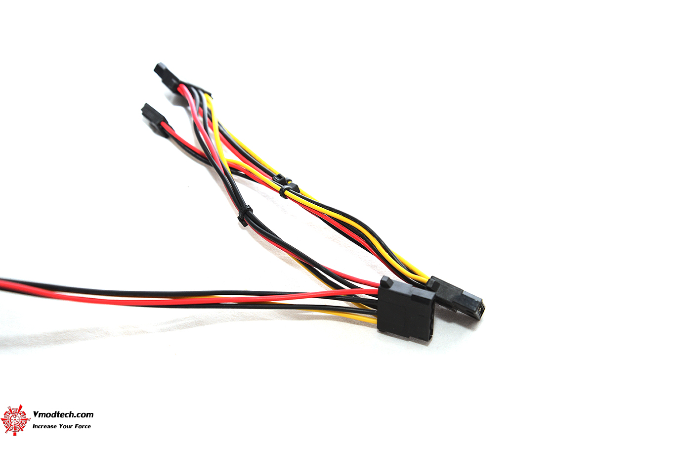 dsc_8139 dsc 8139 Antec VP600P Strictly Power 600W Review