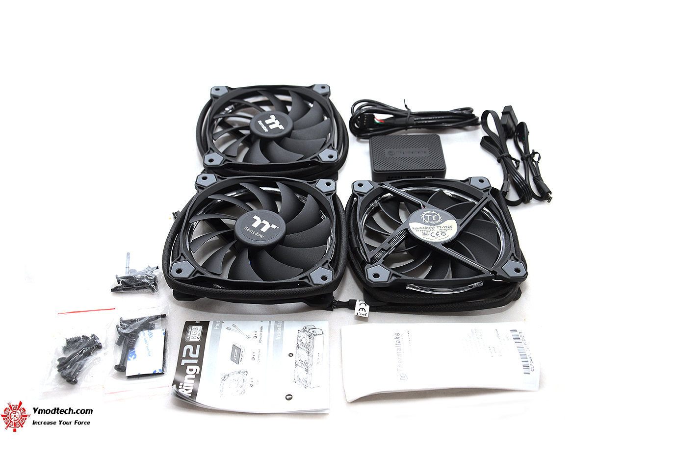 dsc 8635 Thermaltake Riing 12 RGB Radiator Fan TT Premium Edition Review