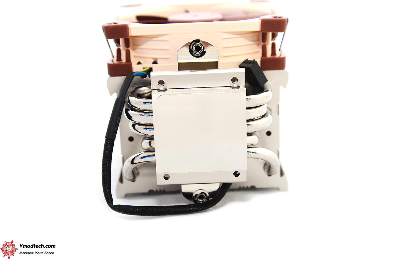 dsc 9753 NOCTUA NH U9S CPU Cooler Review
