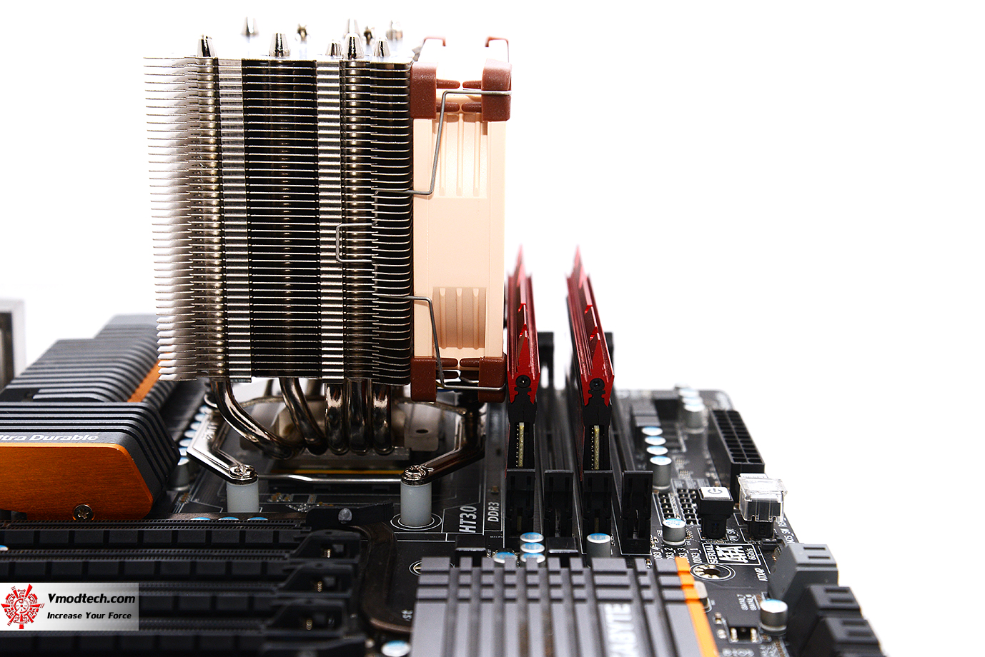 dsc 9949 NOCTUA NH U9S CPU Cooler Review