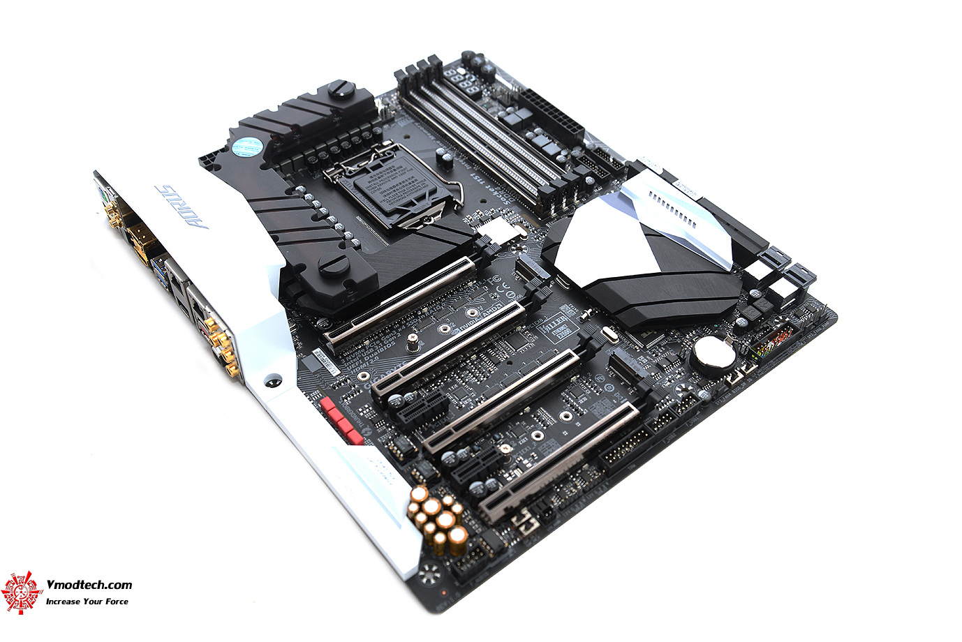 dsc 0341 GIGABYTE AORUS GA Z270X GAMING 9 REVIEW