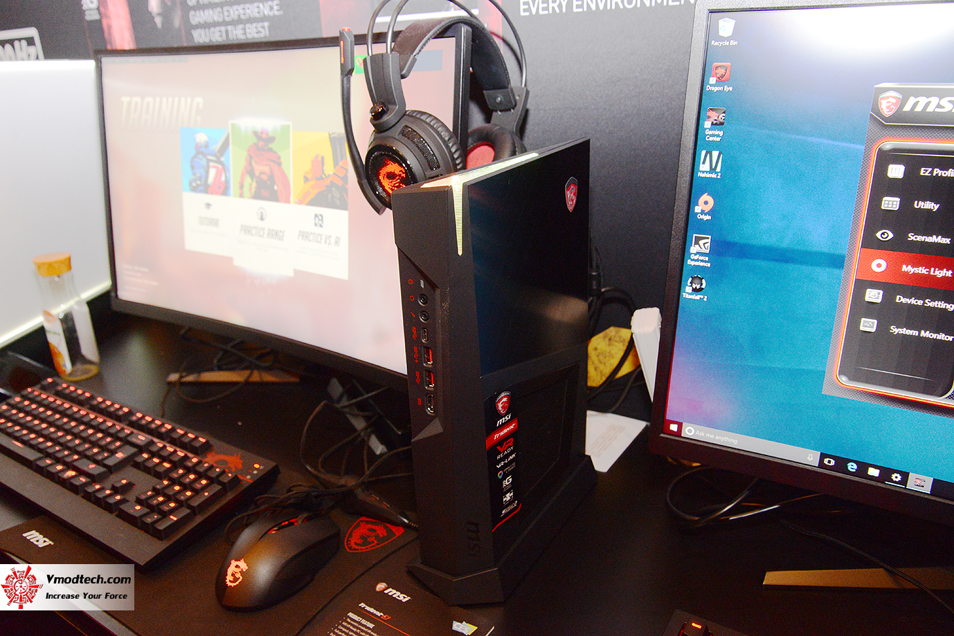 dsc 1029 MSI Notebook CES2017 in Las Vegas 