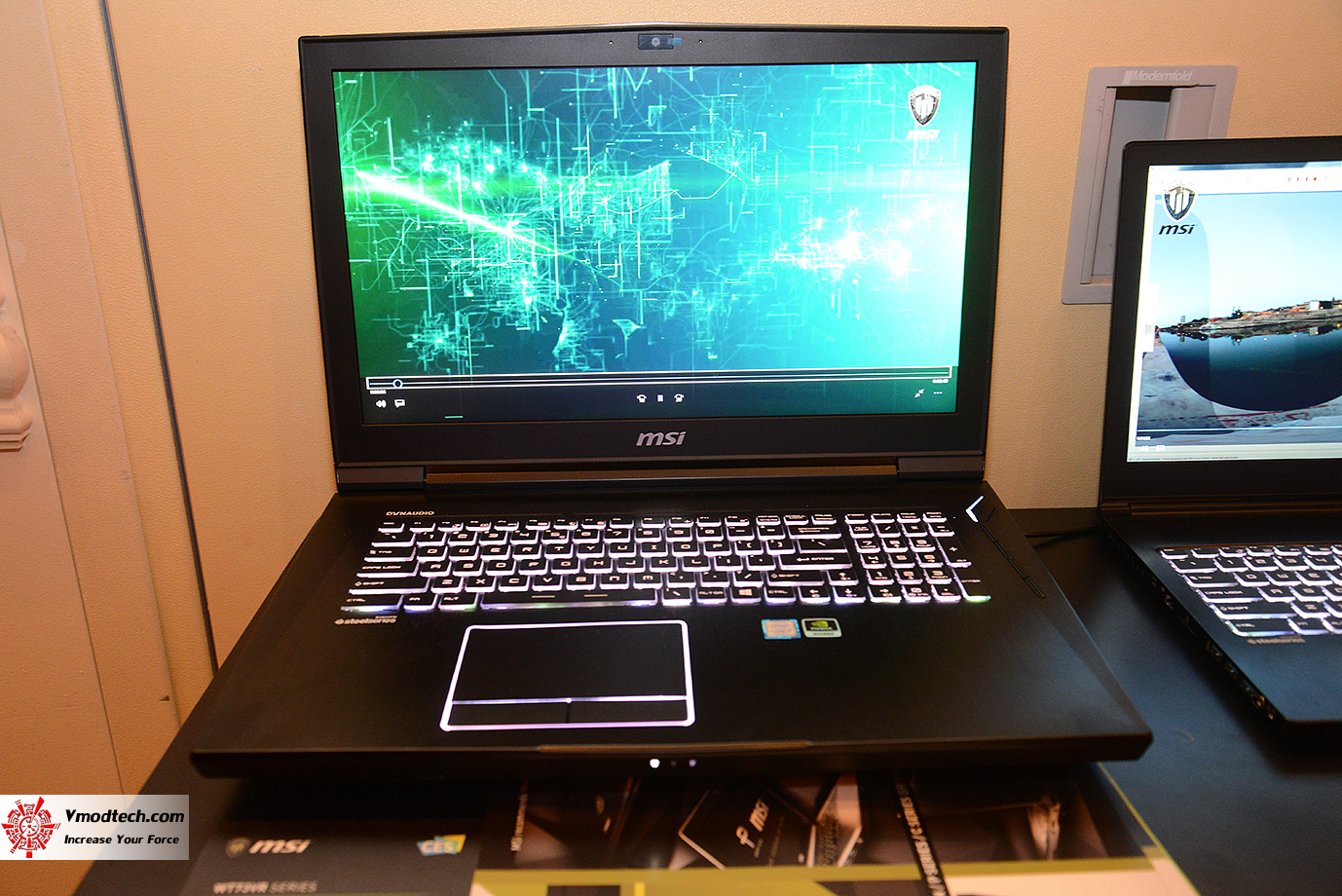 dsc 1385 MSI Notebook CES2017 in Las Vegas 