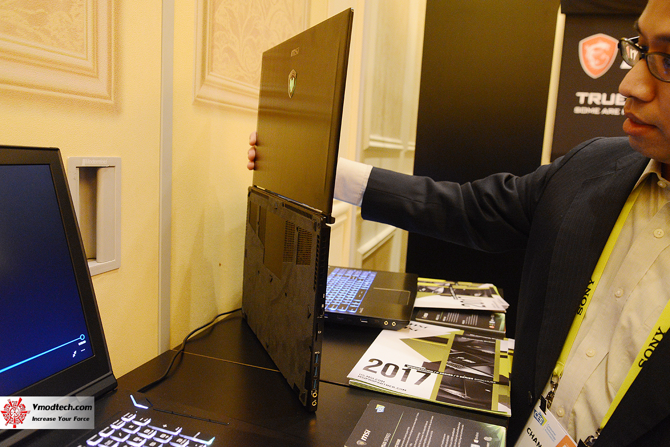 dsc 1914 MSI Notebook CES2017 in Las Vegas 