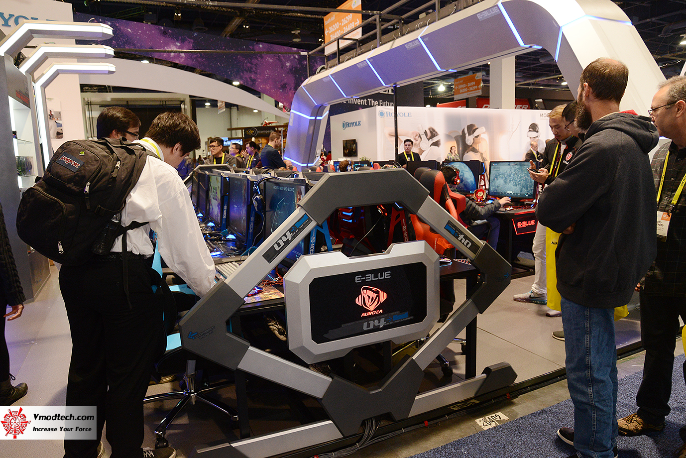 dsc_2368 dsc 2368 E BLUE E SPORT STADIUM BOOTH CES2017